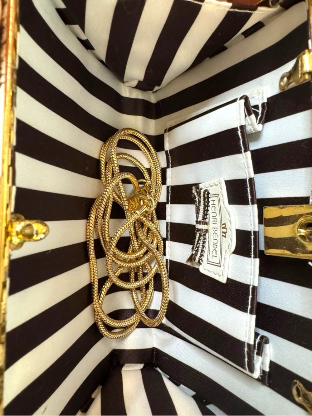 Henri Bendel Rare Cow Print Calf Hair Box Clutch w Branded Chain - Picture 5 of 6
